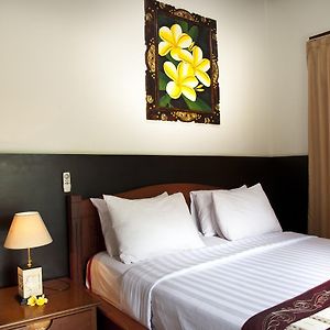 Chambre Standarde Lit Queen-Size